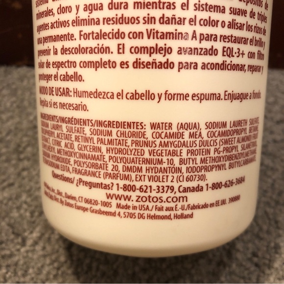 Zotos Quantum Clarifying Shampoo for Deep Cleansing To Remove Build-Up, 33.8oz - Picture 4 of 6